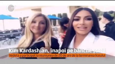 Kim Kardashian s-a întors la şcoală!