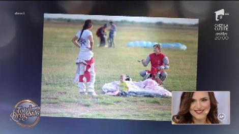 Deși au zece ani de relație, Alina și Dragoș sunt ca la prima întâlnire. Ambii se aruncă în gol de la mii de metri înălțime, din plăcere!