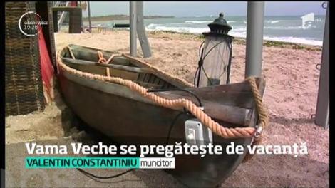 Începe să se simtă aerul de vacanţă, iar în Vama Veche majoritatea camerelor sunt deja rezervate