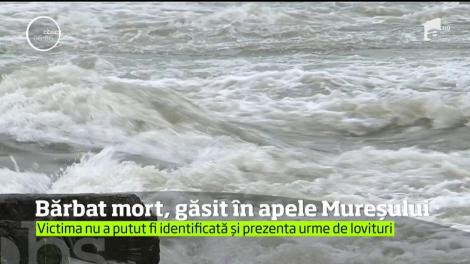Descoperire macabră în râul Mureş