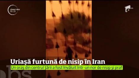 ALERTĂ! Imagini APOCALIPTICE! Un NOR URIAȘ a acoperit totul! Oamenii din oraș sunt în stare de șoc