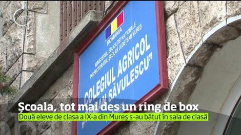 Clopoţelul de la şcoală pare să sune tot mai des a gong înaintea unui meci de box