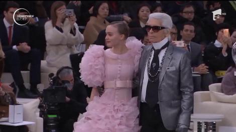 Modelele îl pun la zid pe Karl Lagerfeld