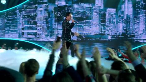 Duel. John Legend - Ordinary People. Vezi cum cântă Dragoș Udilă, la "The Four - Cei 4"!