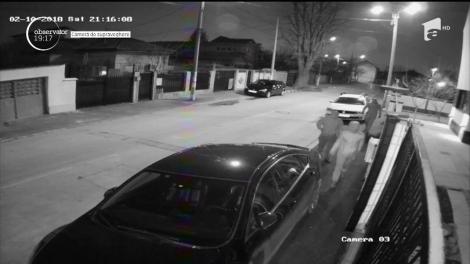 Hoți filmați când fură zeci de mii de euro