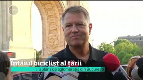 Klaus Iohannis, întâiul biciclist al țării! Președintele s-a plâns de aglomerația din București