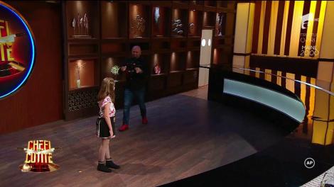 Ea e fetița de nouă ani care i-a lăsat mască pe jurați! Când au văzut cine se află în spatele farfuriei, au cerut să vină părinții: ”Mi-a lăsat impresia că ai născut-o deja mare.”