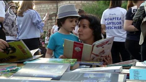 Noaptea Cărţilor Deschise