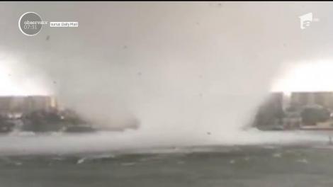 Imagini şocante surprinse pe o plajă din Florida, unde o tornadă formată deasupra Oceanului a făcut prăpăd