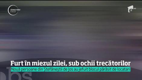 Jaf de 10.000 de lei dintr-un bloc de lângă Capitală! Hoții au golit 11 apartamente, iar întreaga ”acțiune” a fost surprinsă de camerele de supraveghere
