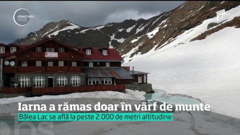 Litoralul se pregăteşte pentru minivacanţa de 1 Mai, dar agitaţie e şi în staţiunile montane. La Bâlea Lac, se anunţă câteva zile spectaculoase