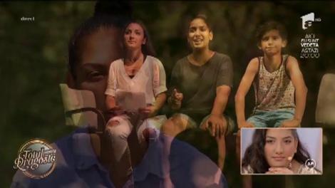 Nu îmi reneg originile, evoluez! Nicoleta e de etnie romă, a fost crescută de bunică și s-a simțit mereu marginalizată