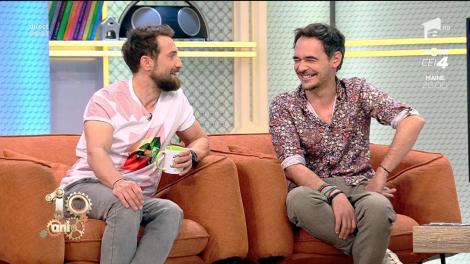 Doaaamne, ce poză! Ei sunt, înainte să devină vedete! Dani: " Bă, ce corp aveam la 17 ani!" Răzvan:" Aha, ți se spunea schilodul!"