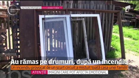 O familie cu doi copii din județul Maramureș a rămas pe drumuri, după ce casa le-a ars în totalitate