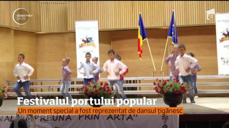 Festivalul portului popular reunește la Sibiu cei mai frumoși și talentați copii