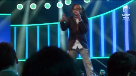 "Izabela". Vezi cum cântă Johnny King, la "The Four - Cei 4"!