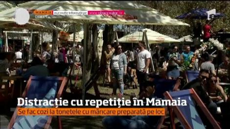După o noapte de distracţie şi câteva ore de somn, turiştii de pe Litoral au plecat în căutarea prânzului perfect