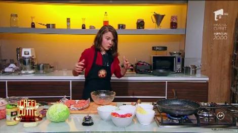 Are 12 ani, plete în vânt și un zâmbet cuceritor! Ionuț le-a pus burger în farfurie chefilor: "Ești bun, mă copile, nu mai plânge!"