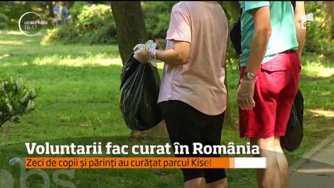 Voluntarii fac curat în România. Zeci de voluntari din Neamț au adunat gunoiul de pe malul lacului Vaduri