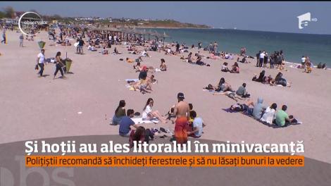 Hoții au ales litoralul în minivacanță. Polițiștii spun că aceștia știu deja unde-și ascund turiștii bunurile la plajă