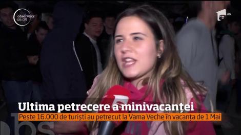 Ultima petrecere a minivacanței. Peste 16.000 de turiști au petrecut la Vama Veche în vacanța de 1 Mai