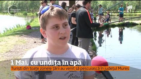 1 Mai, cu undița în baltă. Turiștii din toate zonele tării au venit să pescuiască în județul Mureș