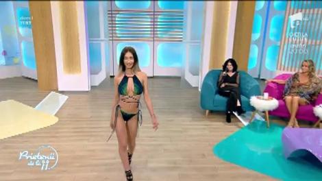 Prezentare de modă de costume de baie, în platoul de la "Prietenii de la 11"