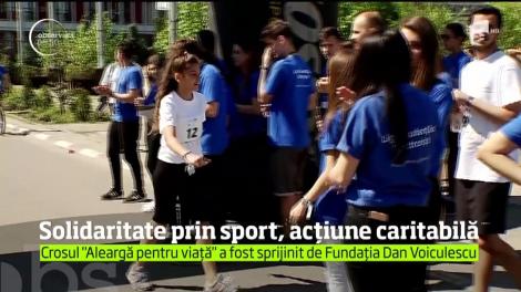 Sute de studenţi din Bucureşti au alergat într-un cros caritabil