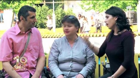 Lavinia Chiţu traduce prin limbajul semnelor melodii celebre