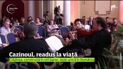 Cazinoul din Constanţa a fost trezit la viaţă de acordurile de vioară şi violoncel dar şi de ropotele de aplauze ale spectatorilor