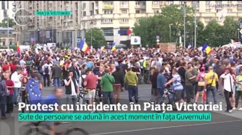 Protest cu incidente în Piața Victoriei