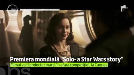 Emilia Clarke, încântătoare pe covorul roșu