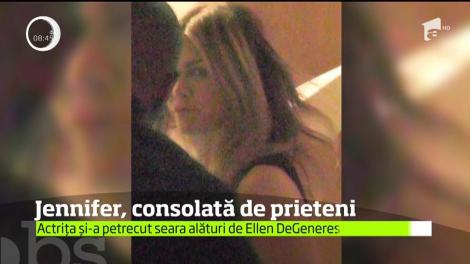 Jennifer Anniston trece peste divorţul de Justin Theroux cu ajutorul prietenilor