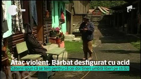 Un bărbat din Iaşi a fost desfigurat cu acid, după ce doi necunoscuţi i-au băut la uşă