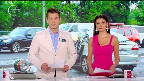 Carambol periculos pe o şosea din Dâmboviţa. Un şofer neatent a intrat direct într-o maşină parcată