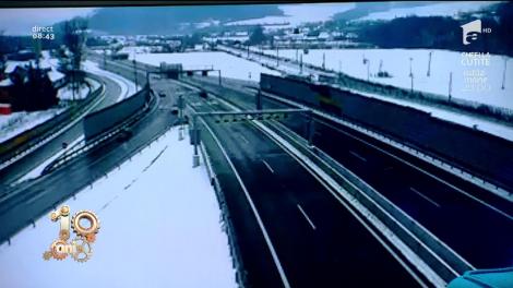 Să fie un român rătăcit?! Imagini uimitoare, surprinse în trafic: Un șofer întoarce și conduce pe contrasens, într-un tunel: "Nimeni nu se supără, nu se bate. Ce dacă vine un tir?"