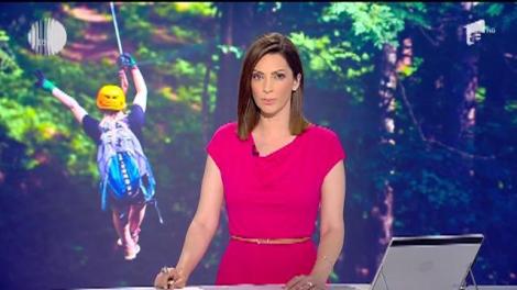 Imagini şocante într-un parc din Craiova. Un copil de 10 ani s-a prăbuşit de la înălţime, când încerca să se dea cu tiroliana