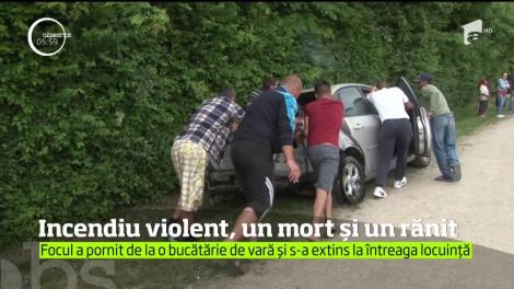 Tragedie într-o familie din Dâmboviţa! O bătrână a fost găsită fără viaţă sub dărâmături, după ce locuinţa i-a ars ca o torţă
