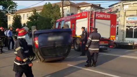 O femeie de 41 de ani din Roşiorii de Vede a scăpat ca prin minune, după ce s-a răsturnat cu maşina