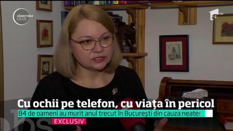 Cu telefonul la ureche, pietonii &icirc;şi pun viaţa &icirc;n pericol