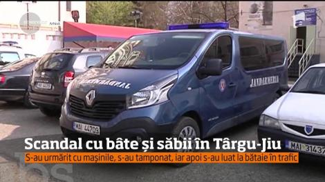 Scandal cu bâte şi săbii la Târgu-Jiu