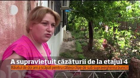 Un copil de doi ani din Constanţa a supravieţuit, după ce a căzut în gol de la etajul al patrulea al unui bloc