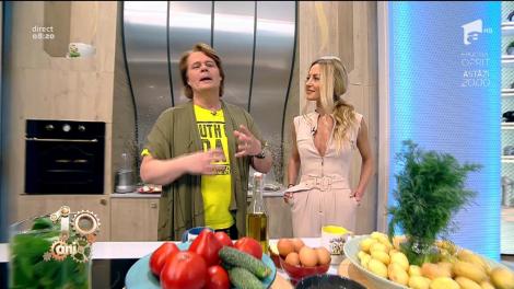 O rețetă pe bază de legume. ”Delicatesă de mai”, un piure rustic servit cu roșii și mozzarella