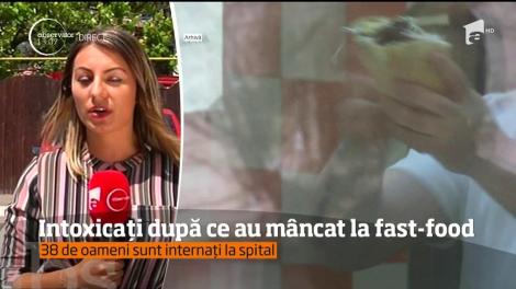38 de ieşeni, internați la spital după ce au mâncat la fast-food