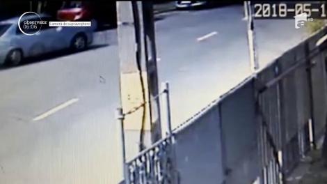 Imagini şocante au fost surprinse de o cameră de supraveghere pe o şosea din Buzău