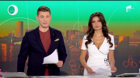 Imagini șocante! Cal, snopit în bătaie de doi bărbați, cu parul, în plină stradă: "Să vedem ce poate, că am dat un pumn de bani pe el" (VIDEO)