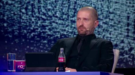 Duel. Robbie Williams - Come Undone. Vezi cum cântă Maria Cojocaru, la "The Four - Cei 4"!