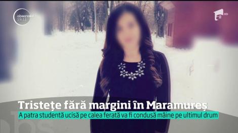 Momente sf&acirc;şietoare &icirc;n judeţul Maramureş, unde trei dintre fetele care au murit &icirc;ntr-un groaznic accident de tren au fost astăzi &icirc;nmorm&acirc;ntate