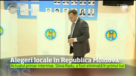 Primul tur al alegerilor locale anticipate de la Chişinău nu a desemnat un câştigător, dar a adus o surpriză