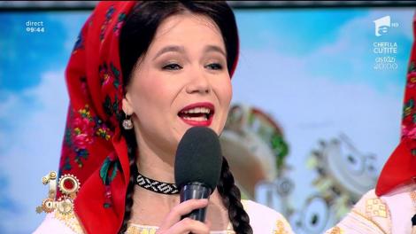 Suzana și Daciana Vlad cântă, la Neatza, melodia „Mândră îi valea cu flori”